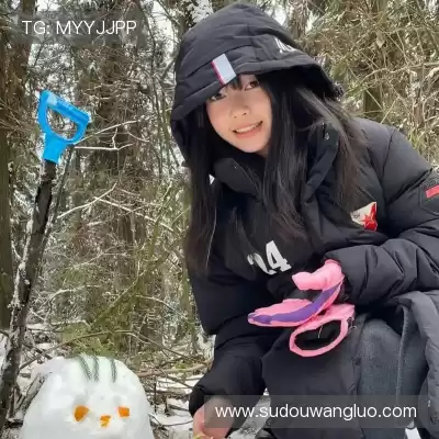 倪影